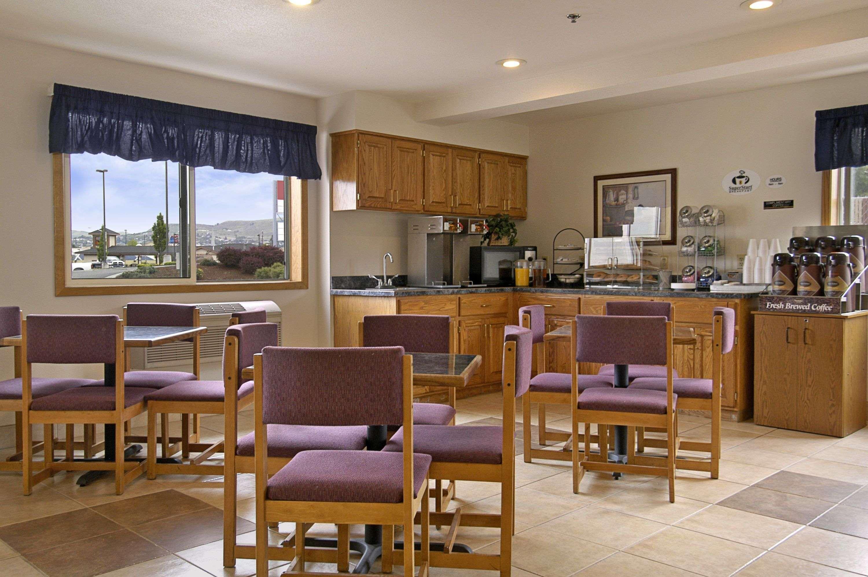 Super 8 By Wyndham The Dalles Or Bagian luar foto