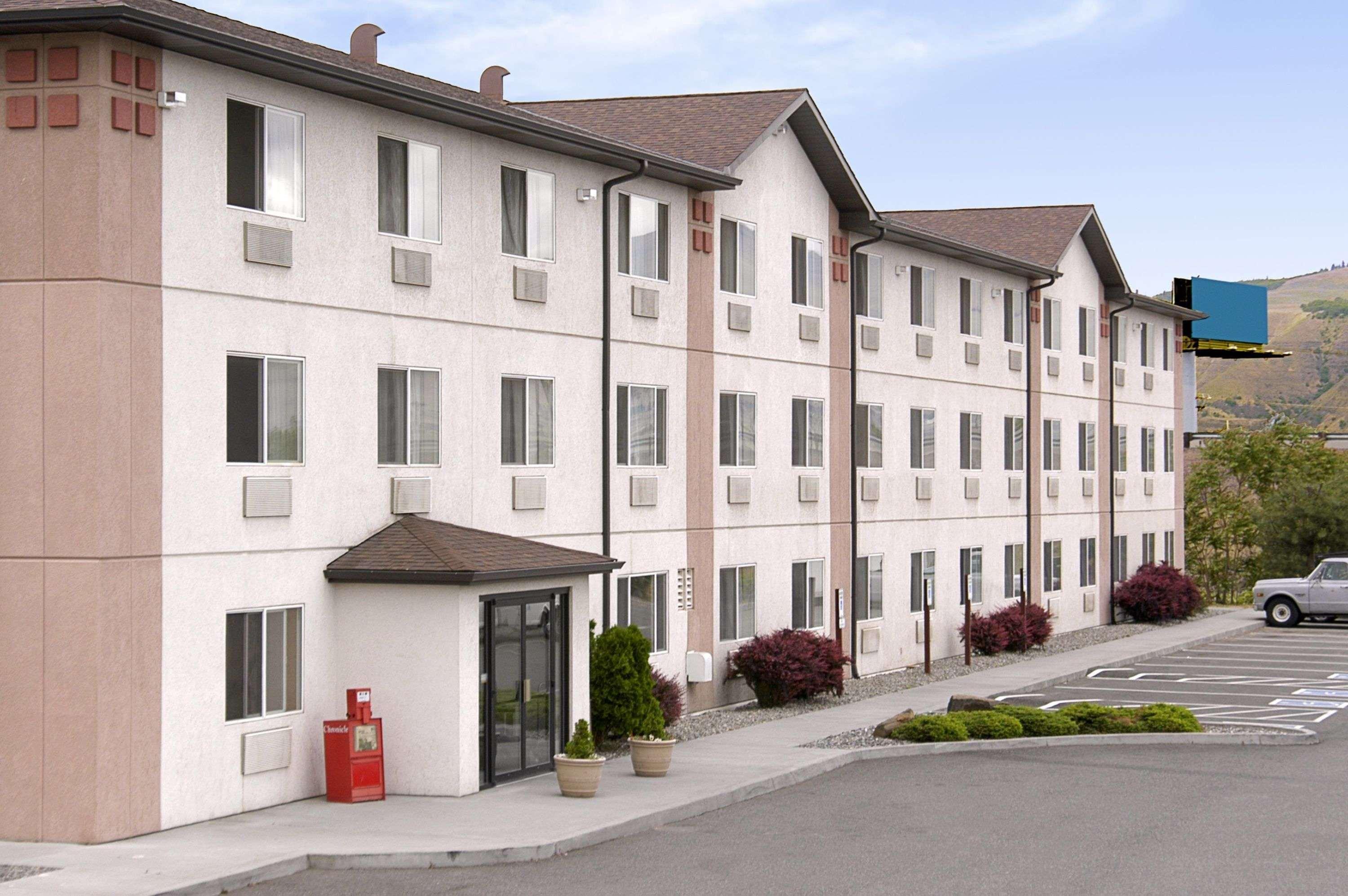Super 8 By Wyndham The Dalles Or Bagian luar foto