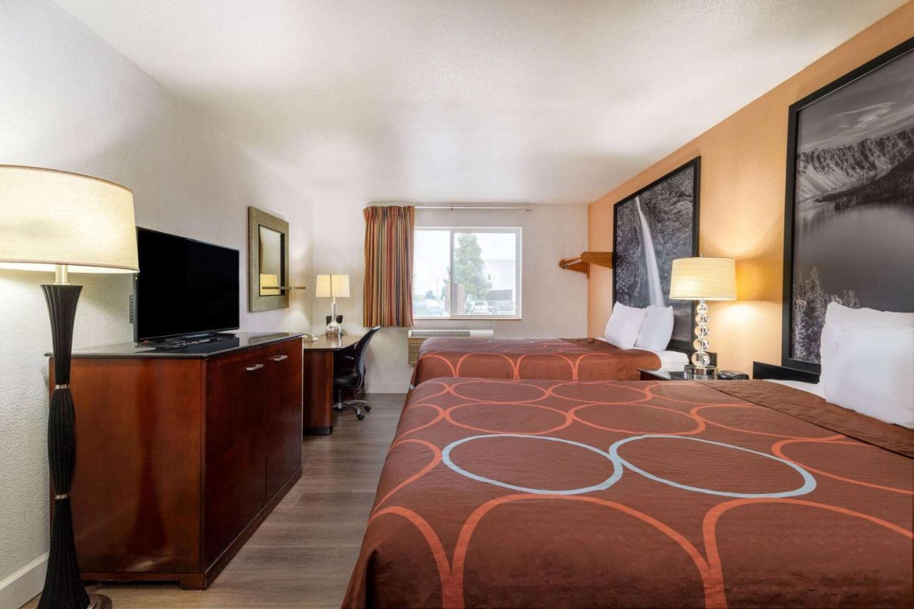 Super 8 By Wyndham The Dalles Or Bagian luar foto