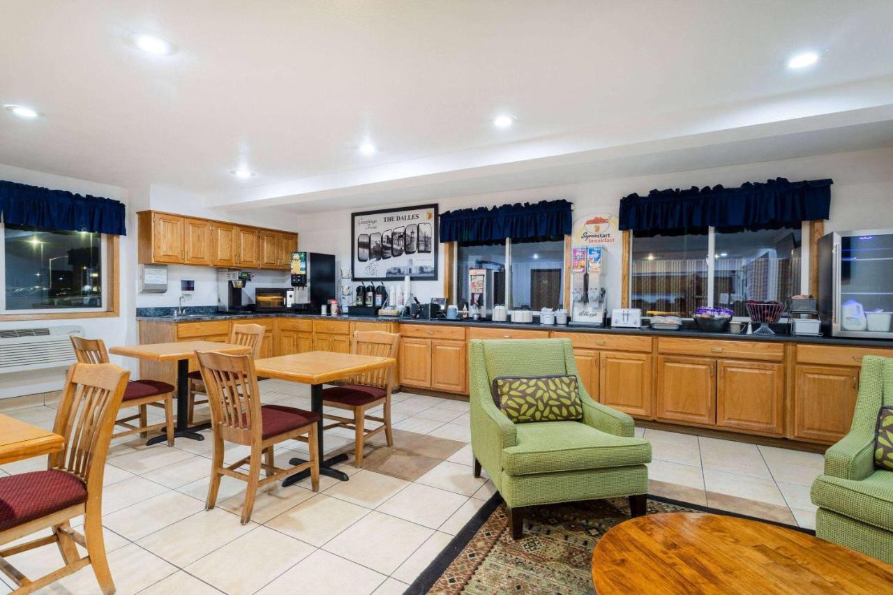 Super 8 By Wyndham The Dalles Or Bagian luar foto