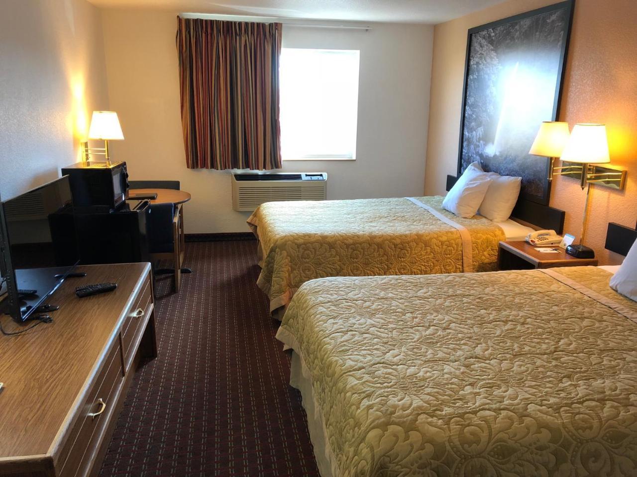 Super 8 By Wyndham The Dalles Or Bagian luar foto