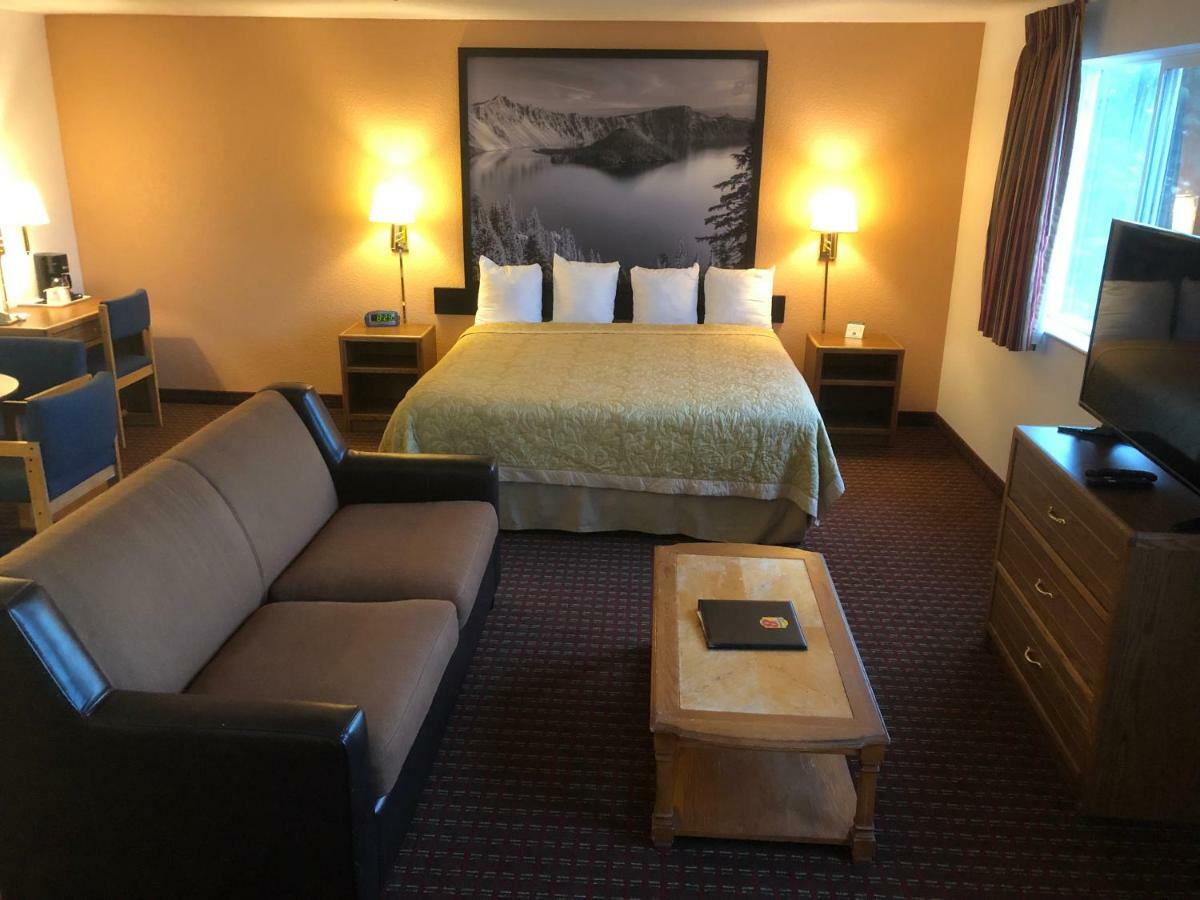 Super 8 By Wyndham The Dalles Or Bagian luar foto