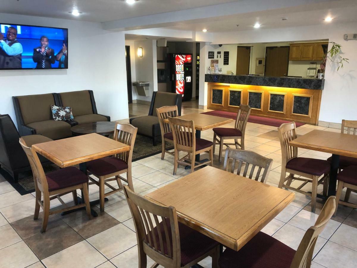 Super 8 By Wyndham The Dalles Or Bagian luar foto