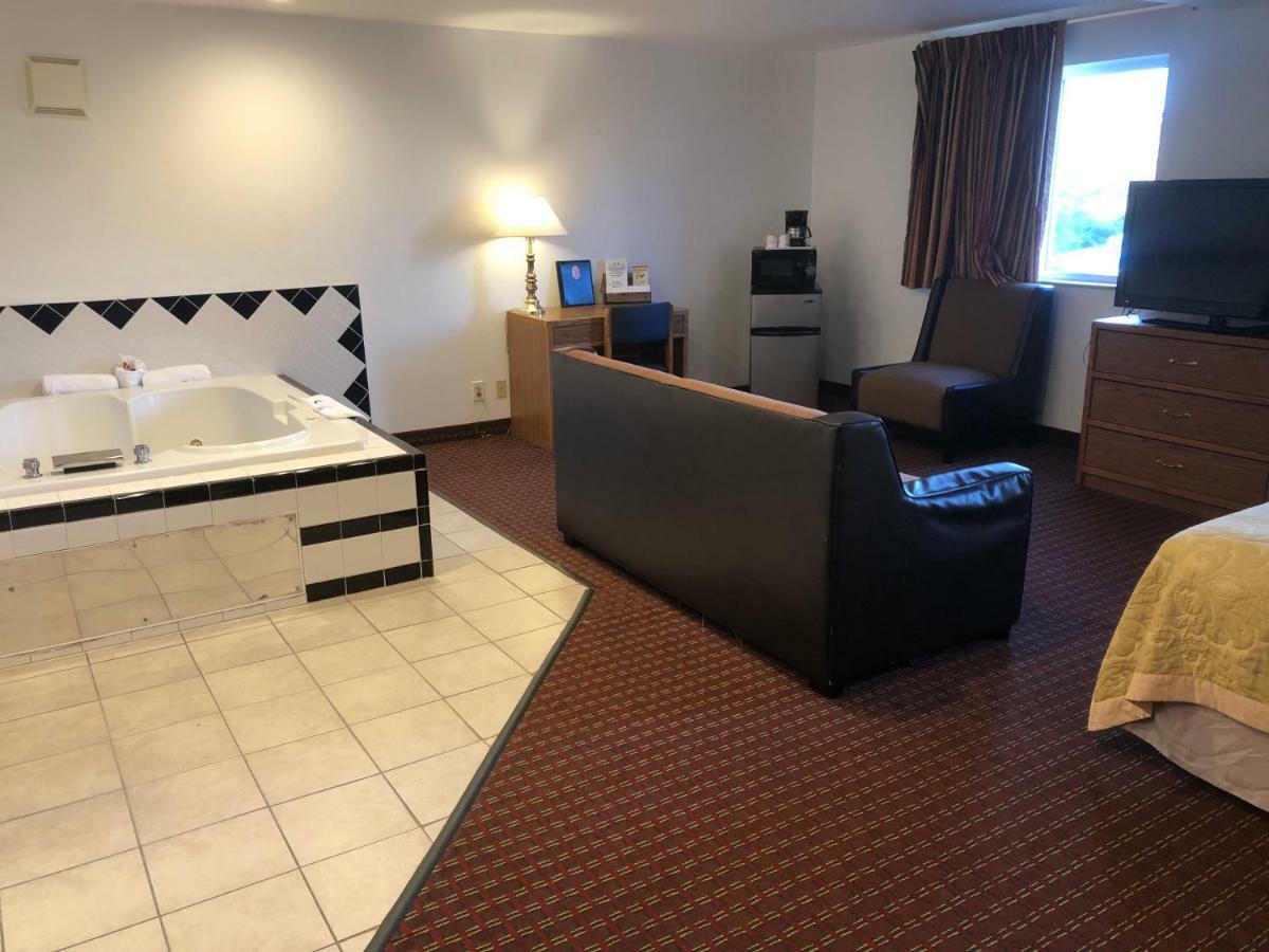Super 8 By Wyndham The Dalles Or Bagian luar foto